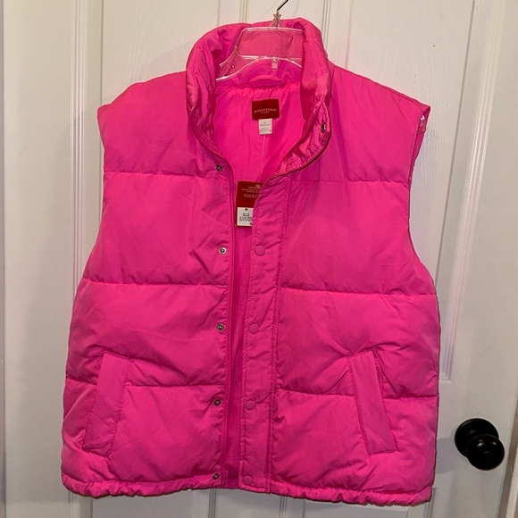 Target Hot Pink Sleeveless Puffer Vest Button Down Size Medium NWT - Picture 1 of 6